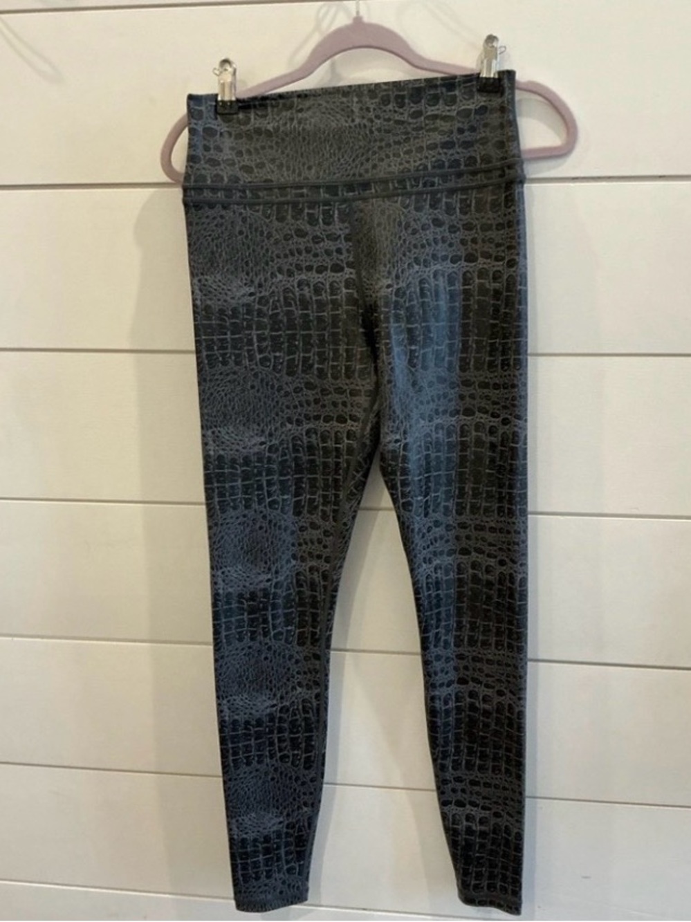 ZYIA Black and Gray Crocodile Print Leggings